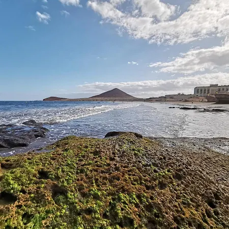 Home2book Sea Front Duplex شقة